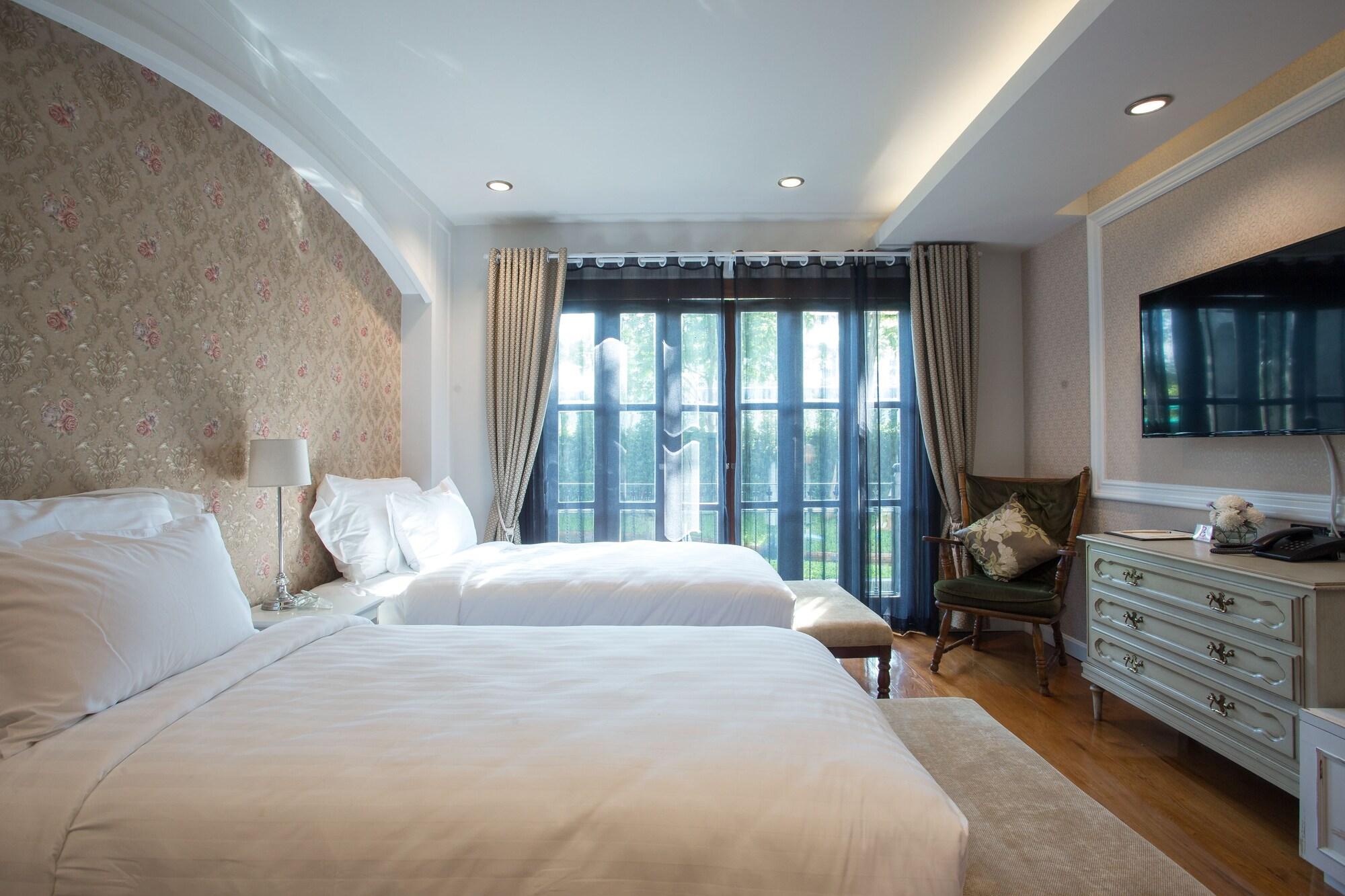 V Heritage Villa Chiang Mai Eksteriør billede